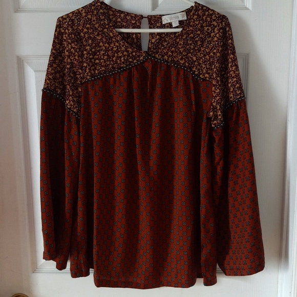 Suzanne Betro Medium - Picture 2 of 6